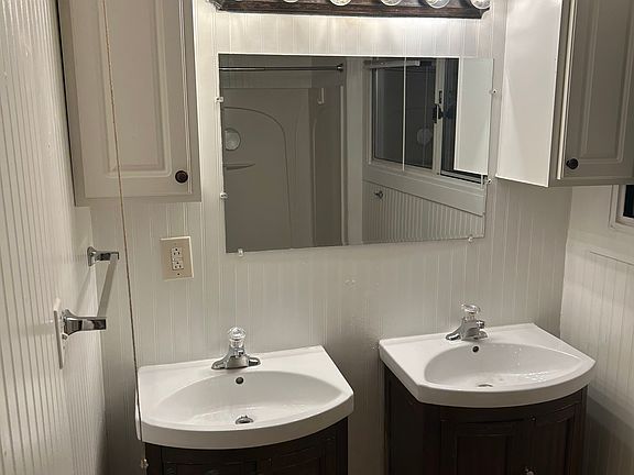 2nd image of 8724 Williams Ln