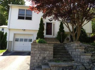 40 Paolino St, Johnston, RI 02919