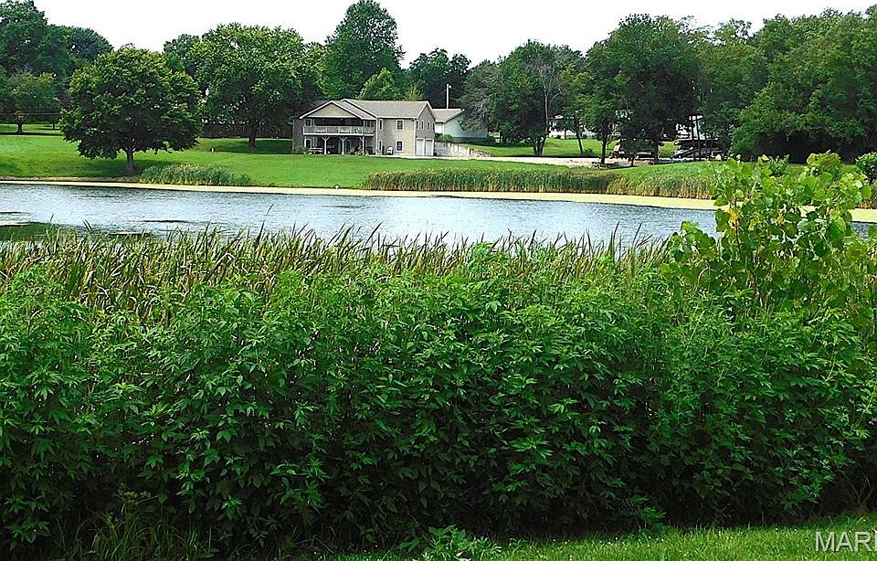 1st image of 55 Lakeview Cir