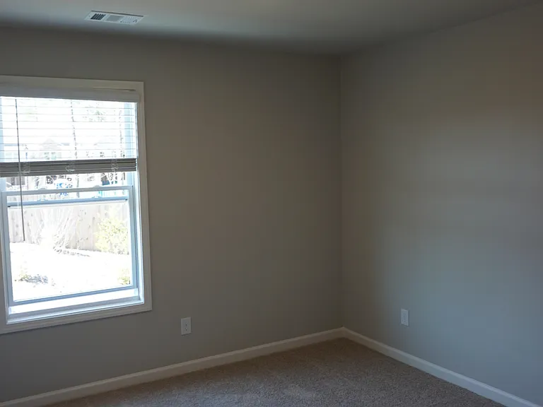 813 Upper Dove Ct — Photo 17