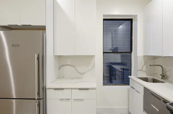 Rented by MJ Property Group LLC | media 16