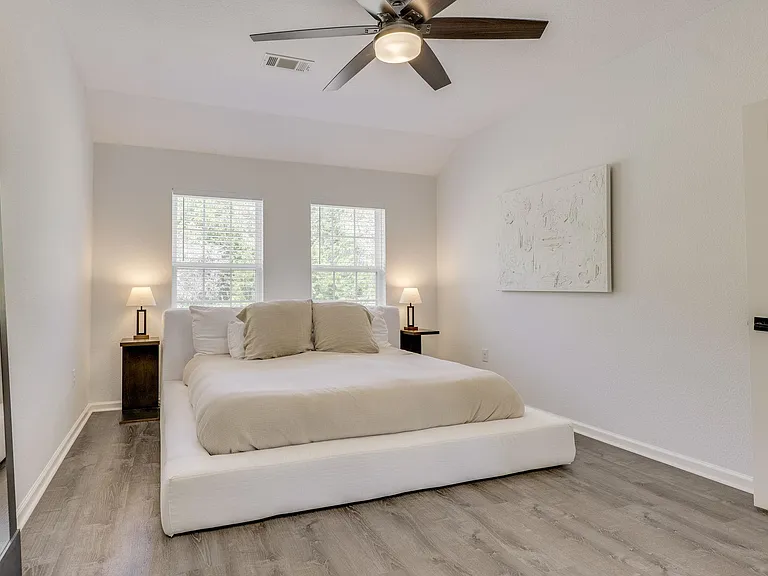 210 S Meadowlark St — Photo 20