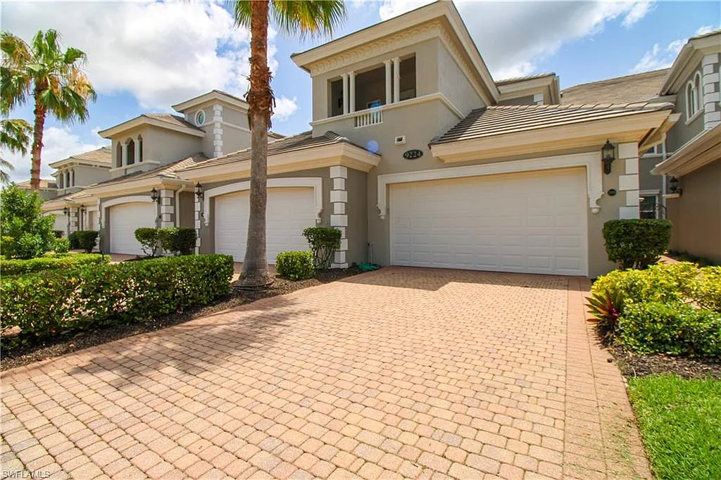 3 bed, 3.0 bath, 2512 sqft, $6,495 — Photo 1