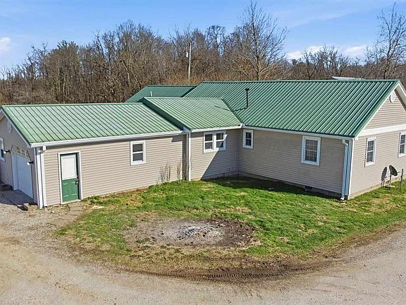 3rd image of 3461 E County Road 200 S