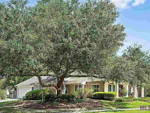 3rd image of 213 Plantation Ridge Ln