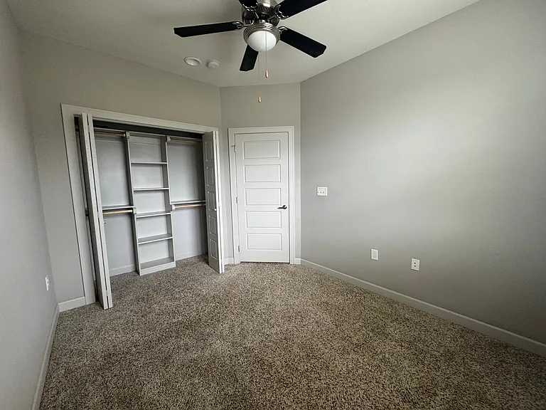 15849 Shawnee Dr — Photo 22
