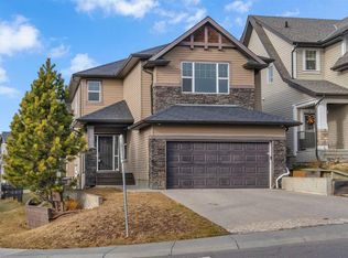 204 SE Sunset Vw, Cochrane, AB T4C 0E9