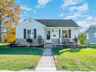 9 E Silver St, Wapakoneta, OH, 45895