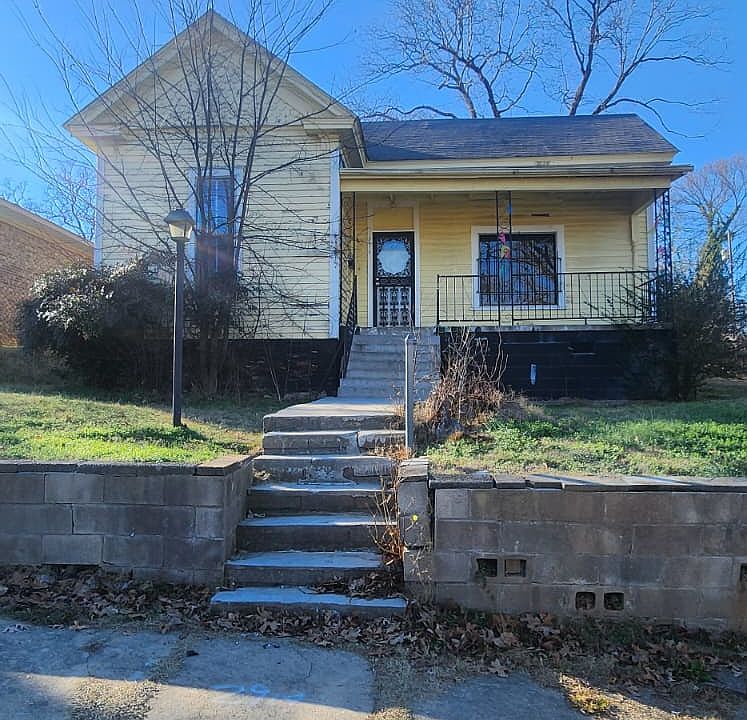 1st image of 2914 Marshall St