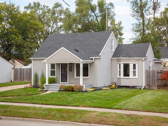 3rd image of 452 W Coy Ave
