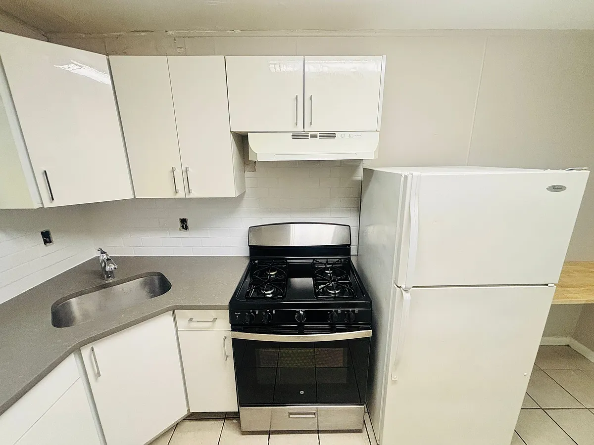 Building Photo - 216 Fairmount Ave #2E