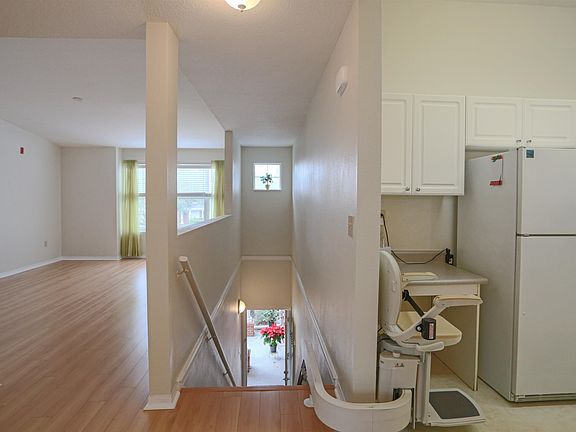 5th image of 21207 Harbour Vista Cir #1