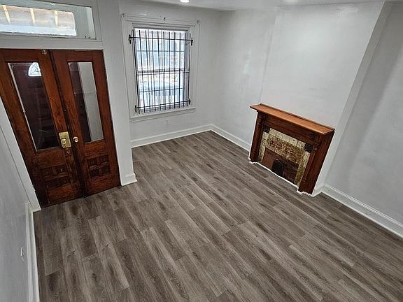 5th image of 3327 N Sydenham St