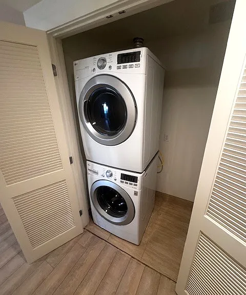 1157 S Bundy Dr #208 — Photo 11