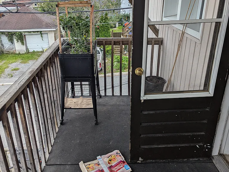 93 Carruthers Ave #3 — Photo 15