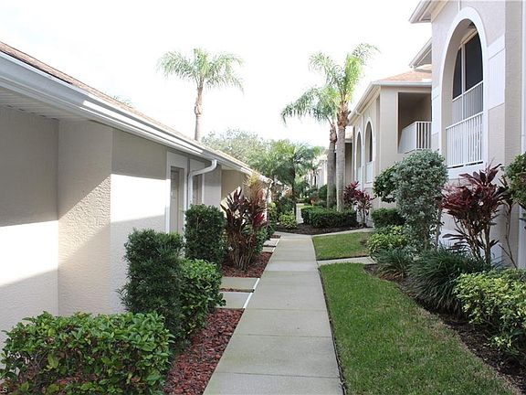 4th image of 10220 Washingtonia Palm WAY #1816