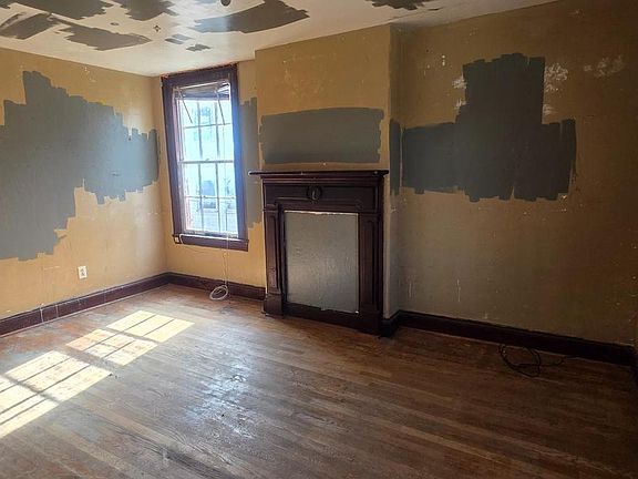 3rd image of 11 Bristol Ave