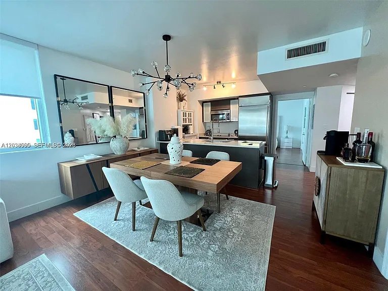 500 Brickell Ave #1410 — Photo 5
