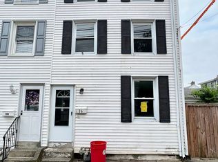 16 3rd St, Upland, PA 19015