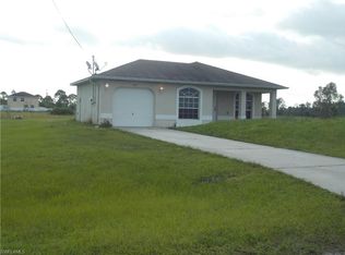 919 Manresa Ave S, Lehigh Acres, FL 33974