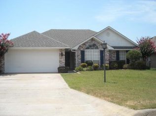 7108 Red Pine Dr, Fort Smith, AR 72916