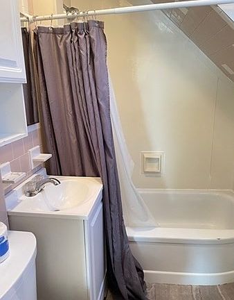 5th image of 78 Hollis St #2
