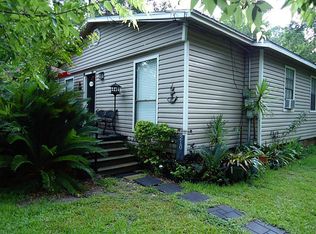 210 Lakeside Dr, Kemah, TX 77565
