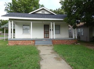 723 S Oak St, Holdenville, OK 74848