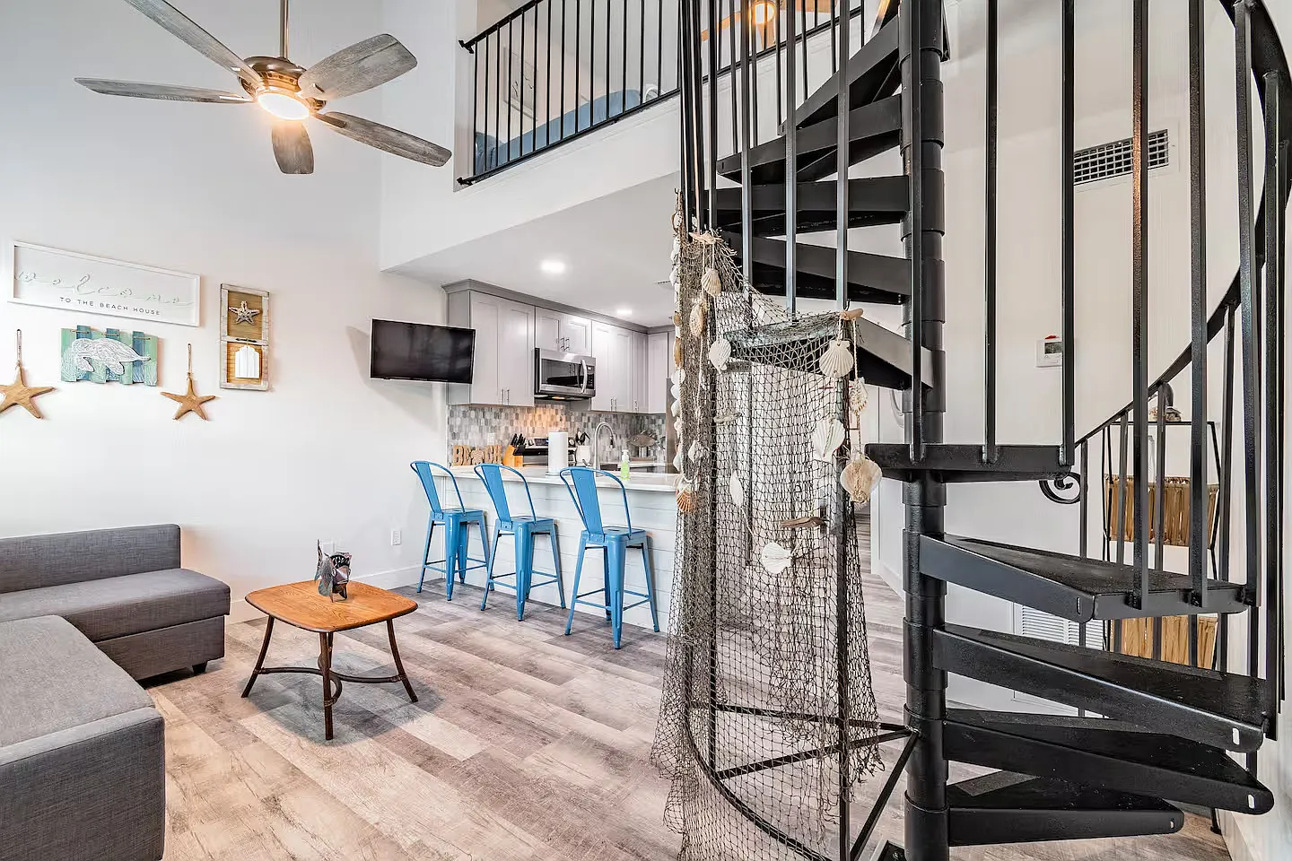 2 bed, 1.5 bath, 900 sqft, $4,000 — Photo 4