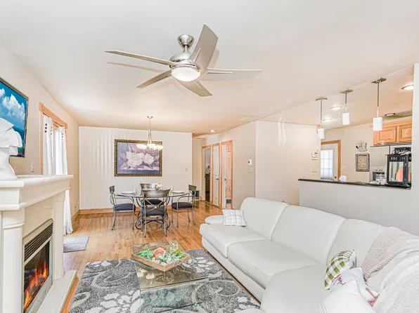 206 Benton Avenue image 4 of 30