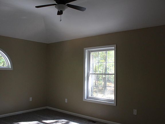 3rd image of 1135 Sierra Trails Dr