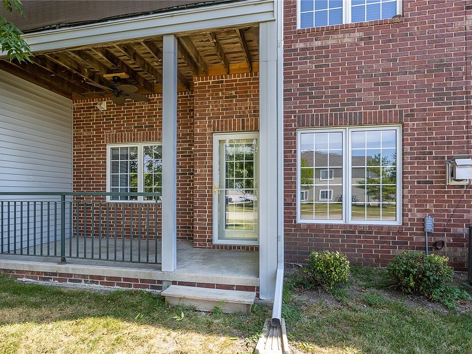 1st image of 1325 SE Florence Dr Unit 202