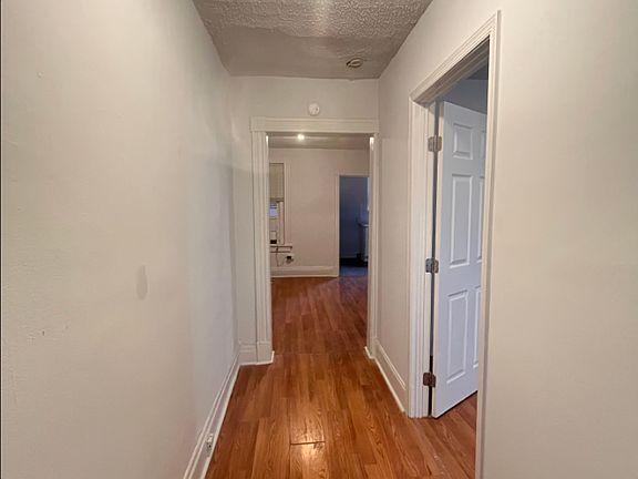4th image of 3200 Stuart Ave APT 1