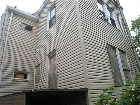 3rd image of 41 York Ave