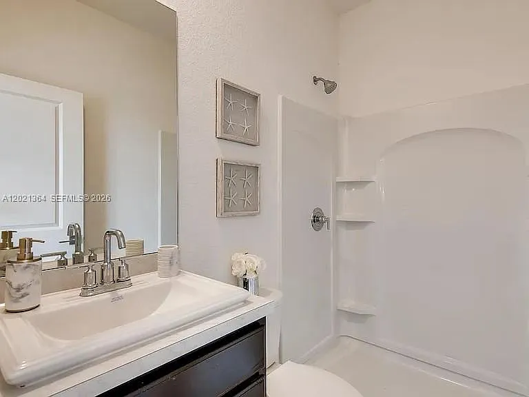 NW 182nd St — Photo 8