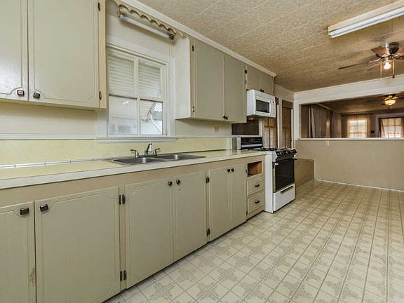 4th image of 107 Marcel St