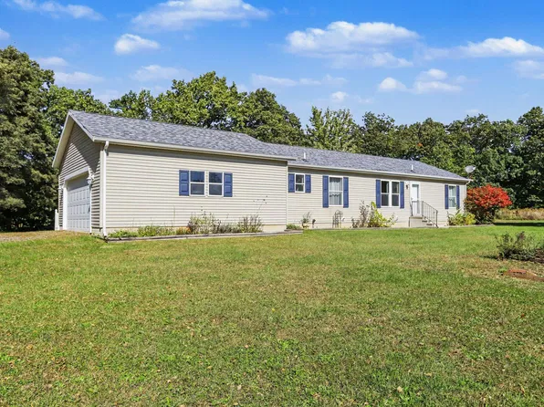 55443 Baer Rd, Mendon, MI 49072
