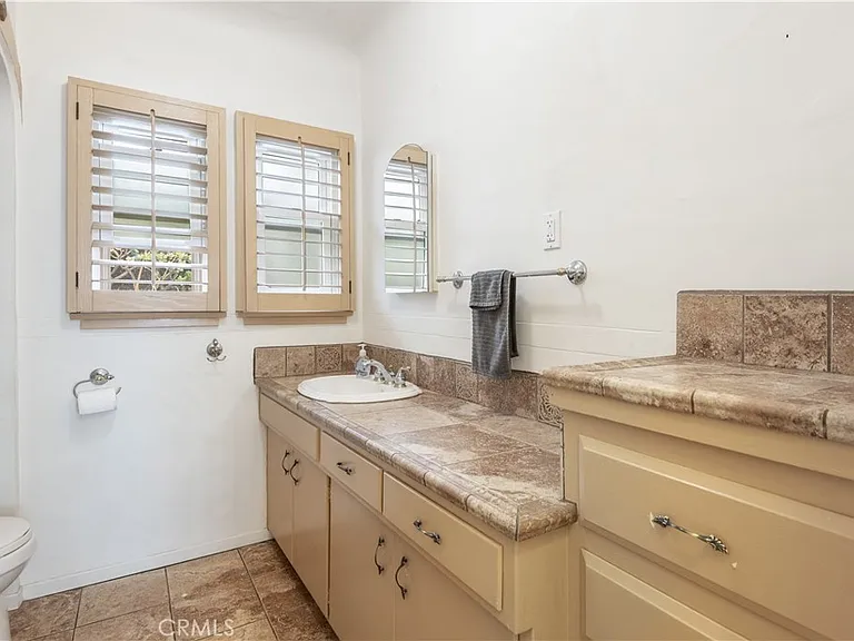 135 Siena Dr — Photo 24
