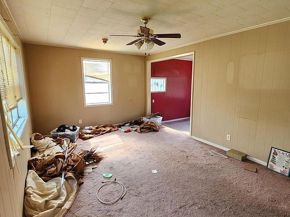 4th image of 4395 Deering St