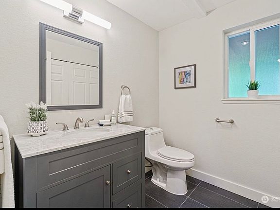 5th image of 7315 180th St SE