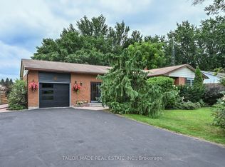 171 Murphy Rd, Essa, ON L3W0A2