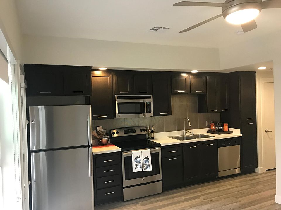1st image of 456 10th Ave #309