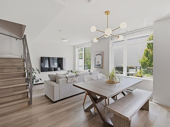2nd image of 1018 Auckland St