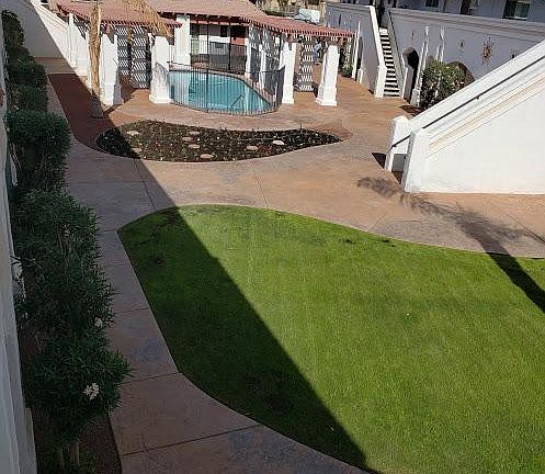 3rd image of 2095 Cottonwood Cir #207