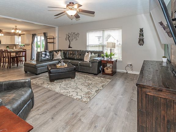 4th image of 11941 Jesterwood Dr