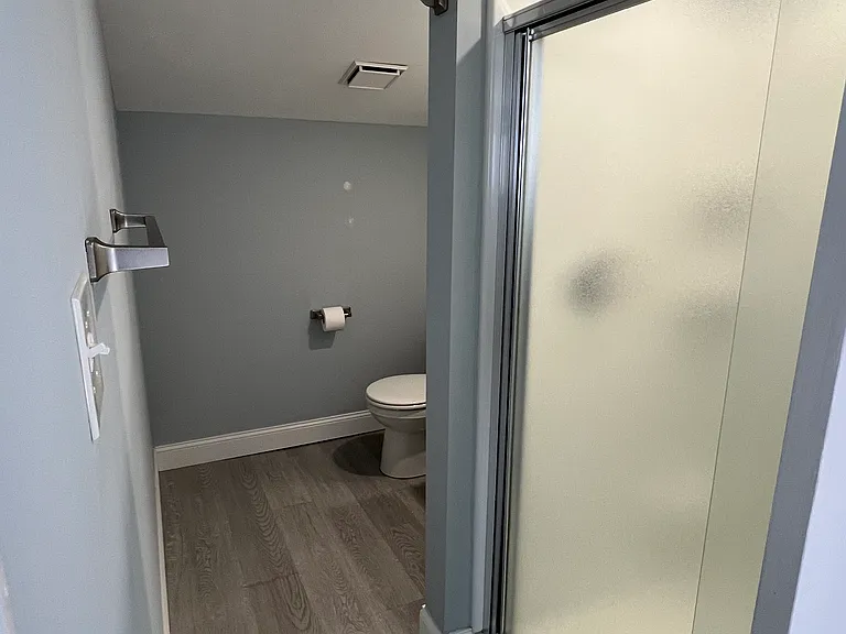 124 Watkin Ave #30-4E — Photo 5