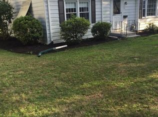 89 Weymouth St, Springfield, MA 01108