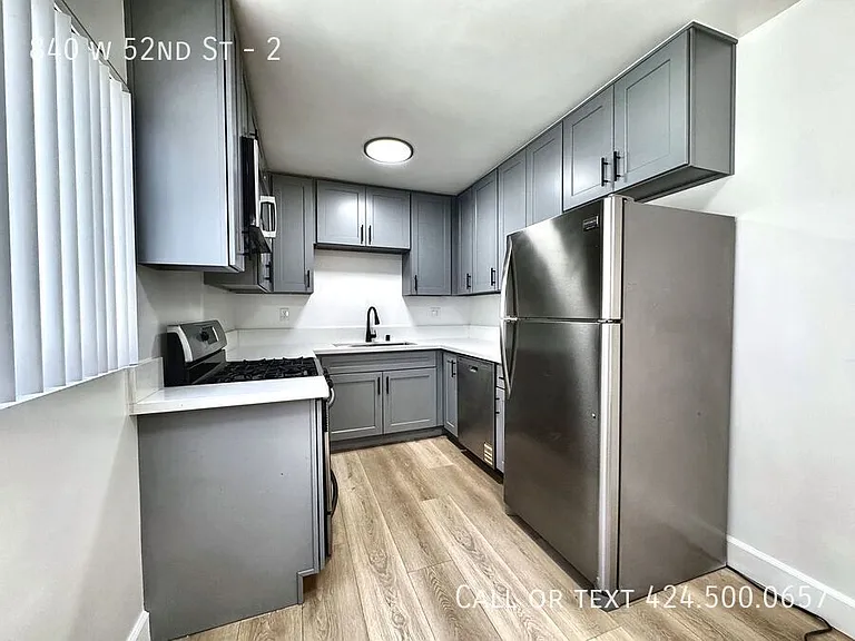 840 W 52nd St #2 — Photo 2