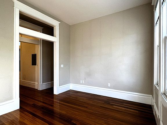 3rd image of 501-507 Bartlett St #3ae9baab9