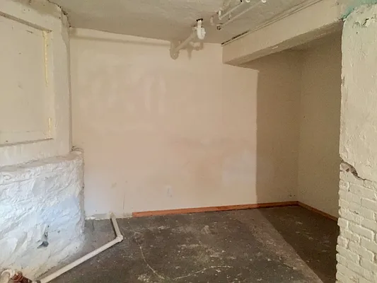 Rented by Sher Management | media 21